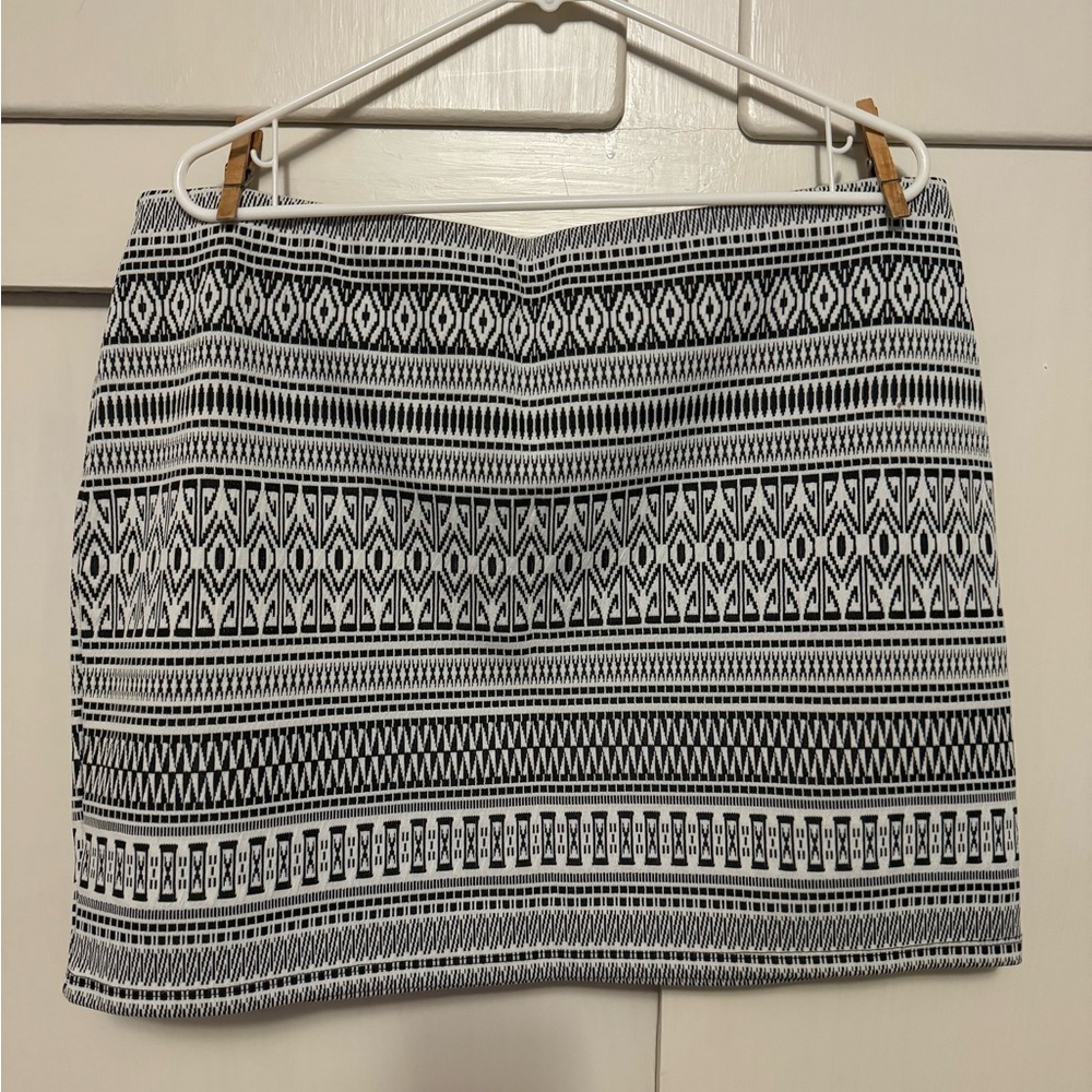 Xhilaration Aztec print skirt